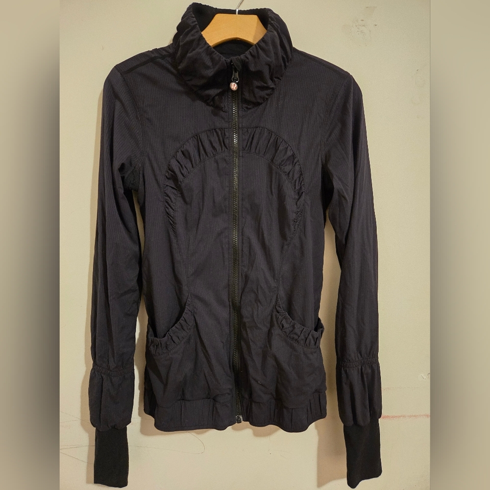 Lululemon Women's Off To Class Full Zip Jacket Grey Striped Sz 6